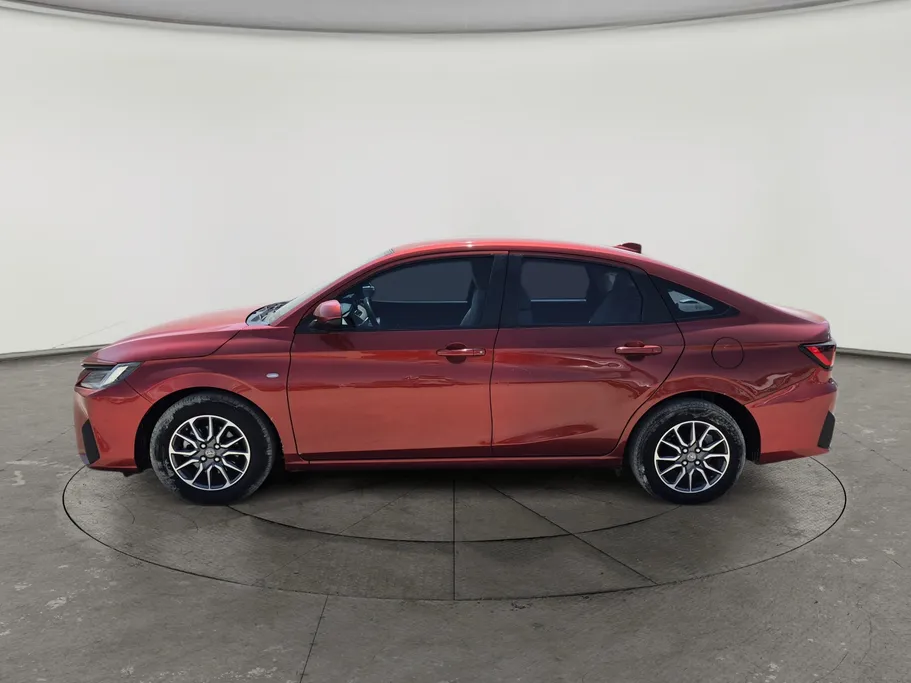 2023 Toyota Yaris  Y 