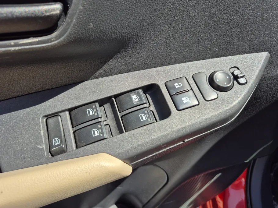 2023 Toyota Yaris  Y 