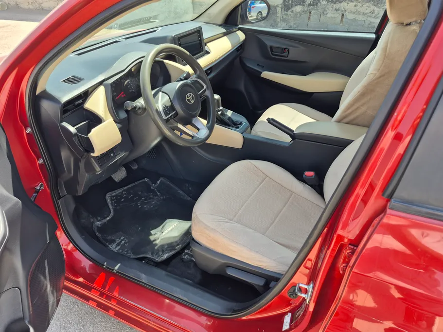 2023 Toyota Yaris  Y 