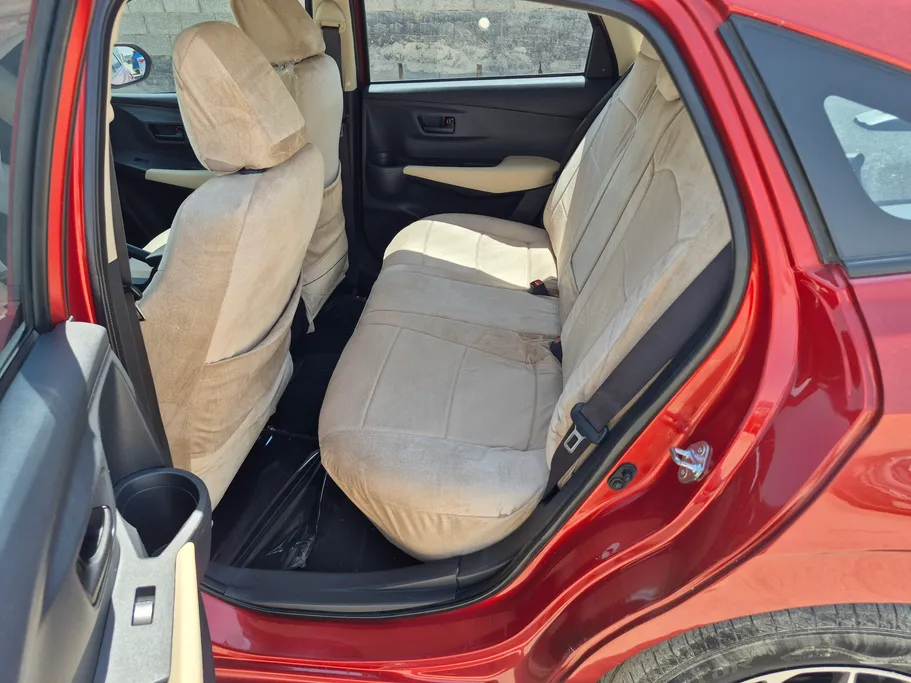 2023 Toyota Yaris  Y 