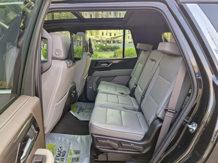 2025 GMC Yukon Elevation 