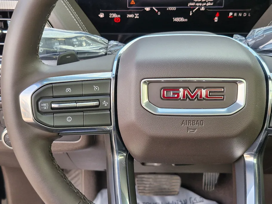 2025 GMC Yukon Elevation 