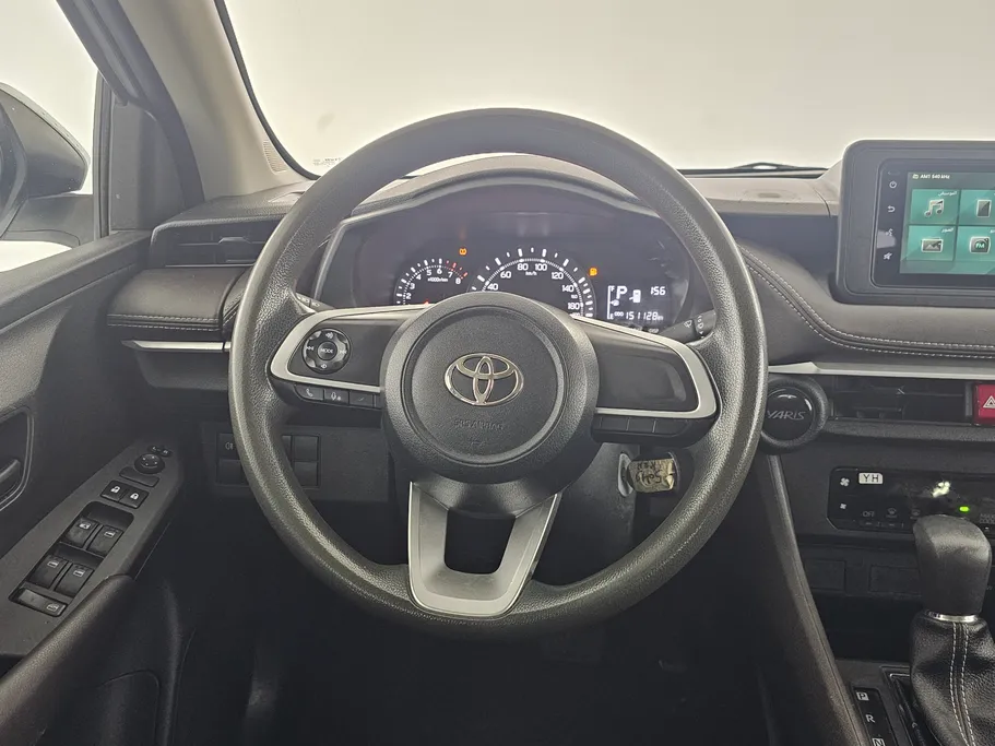 2023 Toyota Yaris  Y 