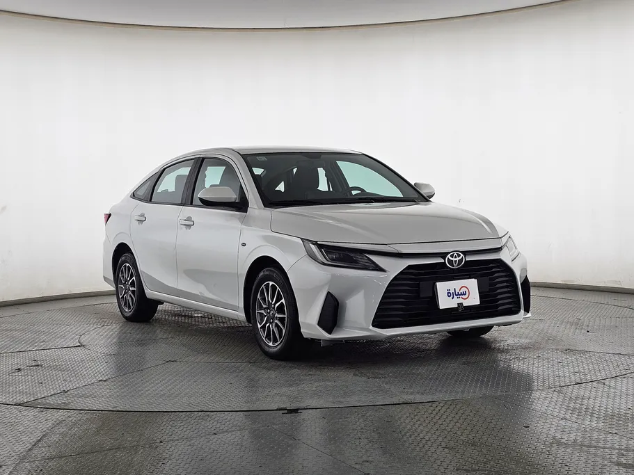 2023 Toyota Yaris  Y 