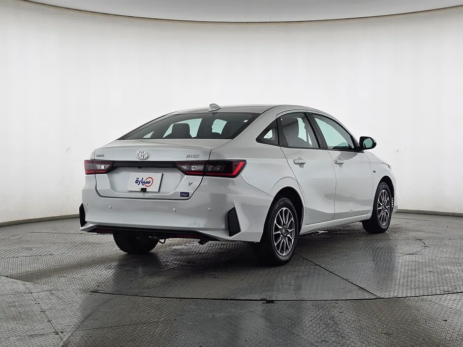 2023 Toyota Yaris  Y 