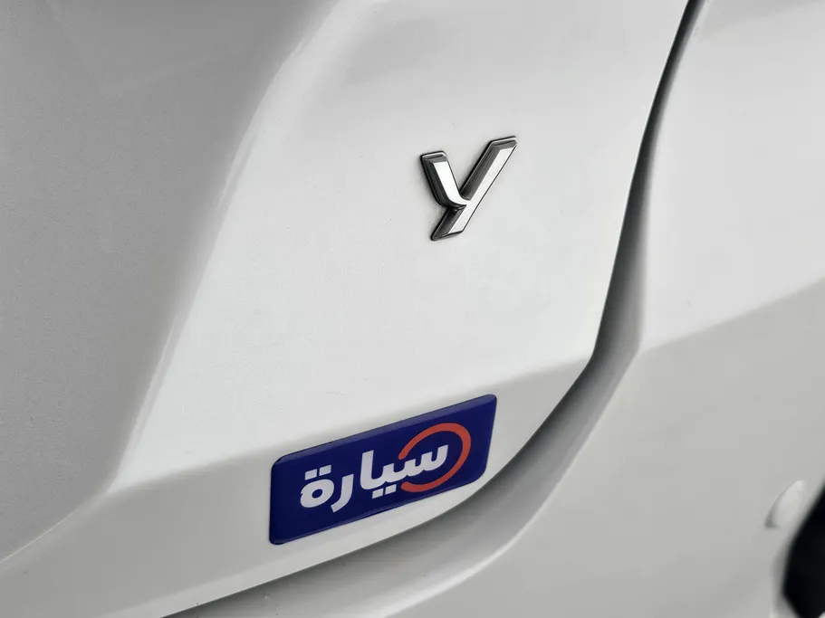2023 Toyota Yaris  Y 