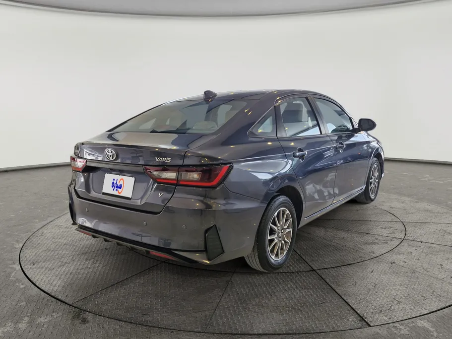 2023 Toyota Yaris  Y 
