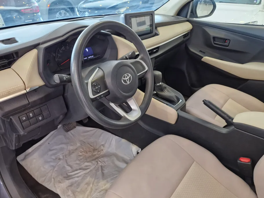 2023 Toyota Yaris  Y 