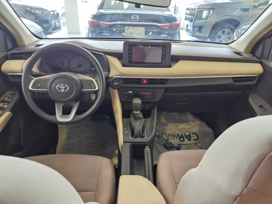 2023 Toyota Yaris  Y 