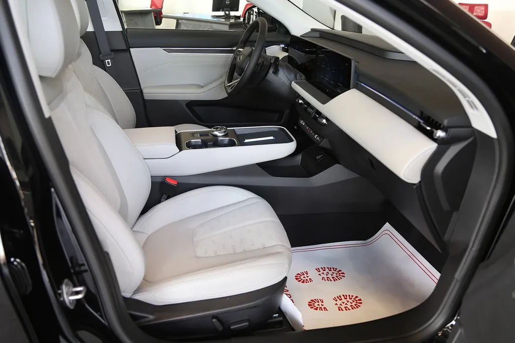 2026 Ford Taurus Titanium New Shape 