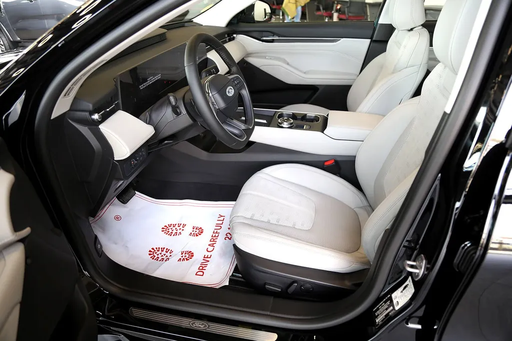 2026 Ford Taurus Titanium New Shape 