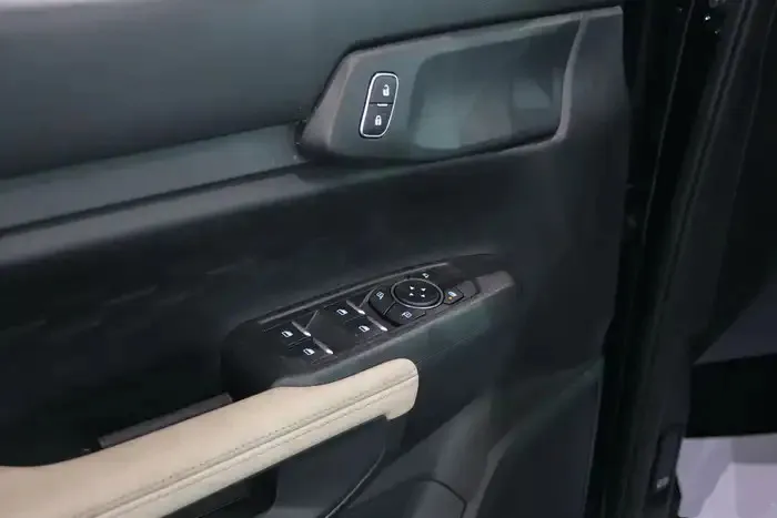 2025 Ford Everest XLS 