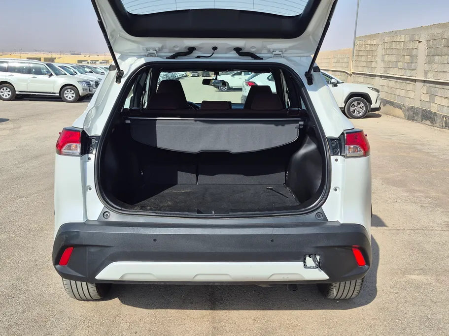 2024 Toyota Corolla Cross LE HEV 