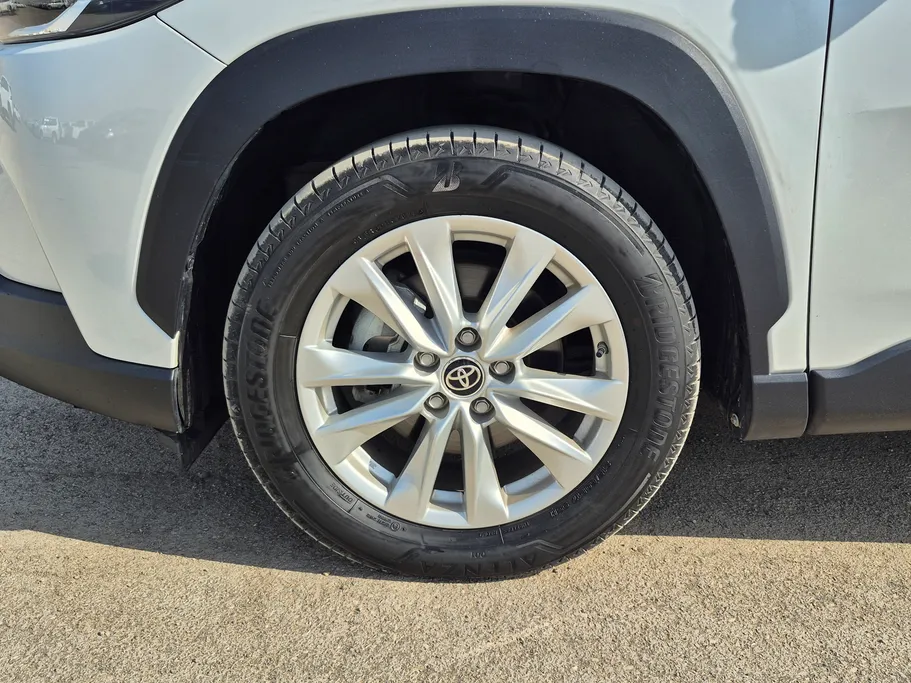 2024 Toyota Corolla Cross LE HEV 