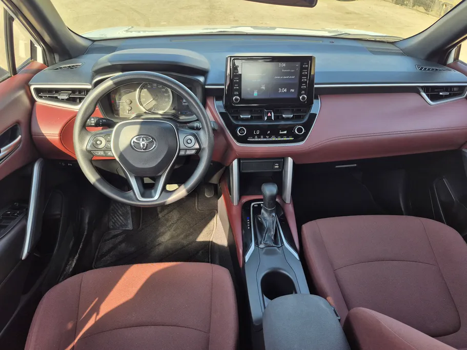 2024 Toyota Corolla Cross LE HEV 
