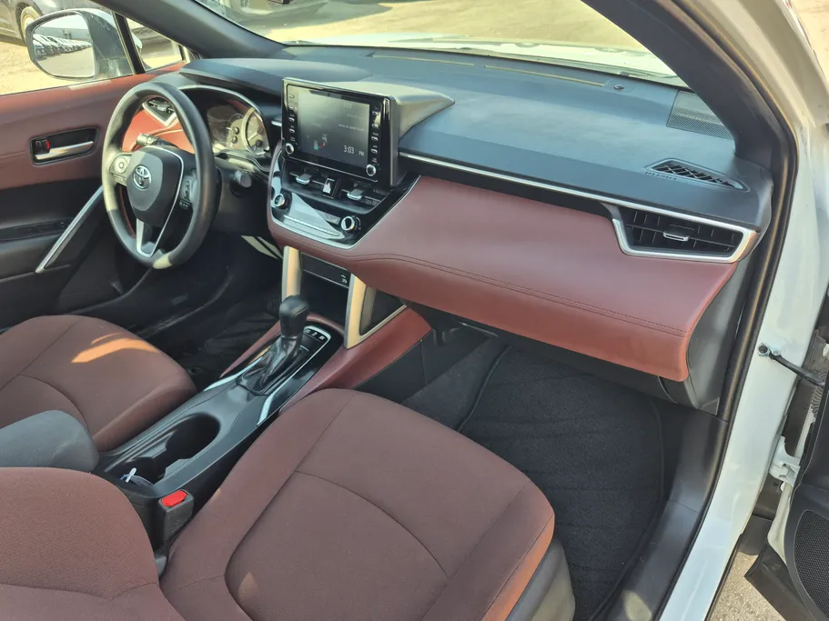 2024 Toyota Corolla Cross LE HEV 