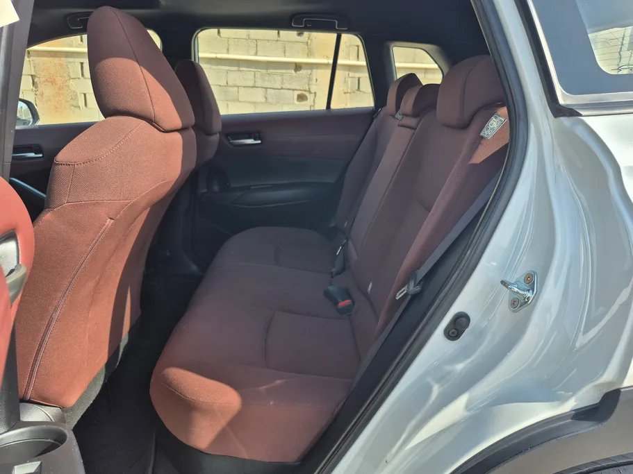 2024 Toyota Corolla Cross LE HEV 