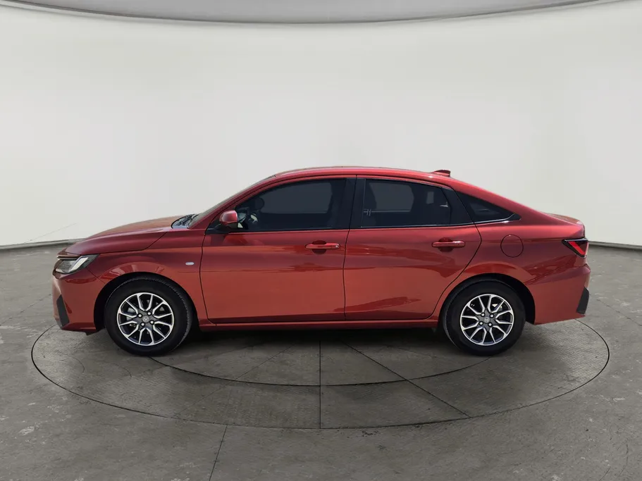 2024 Toyota Yaris  Y 