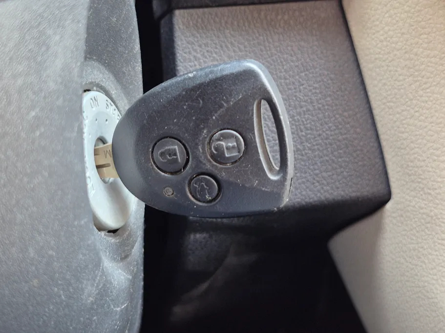 2024 Toyota Yaris  Y 