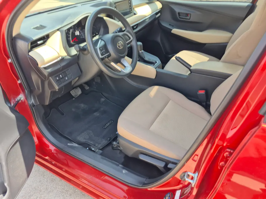 2024 Toyota Yaris  Y 