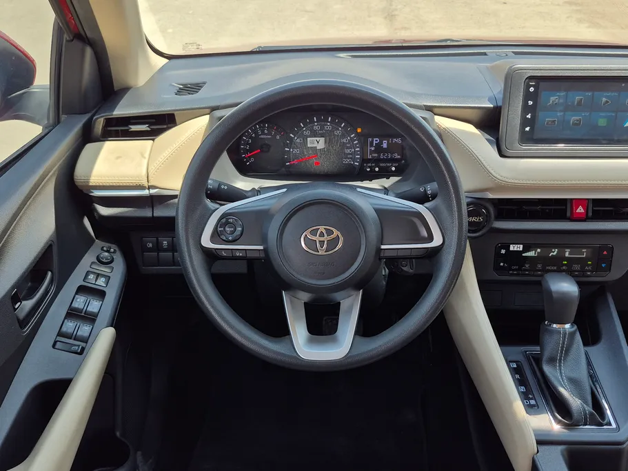 2024 Toyota Yaris  Y 