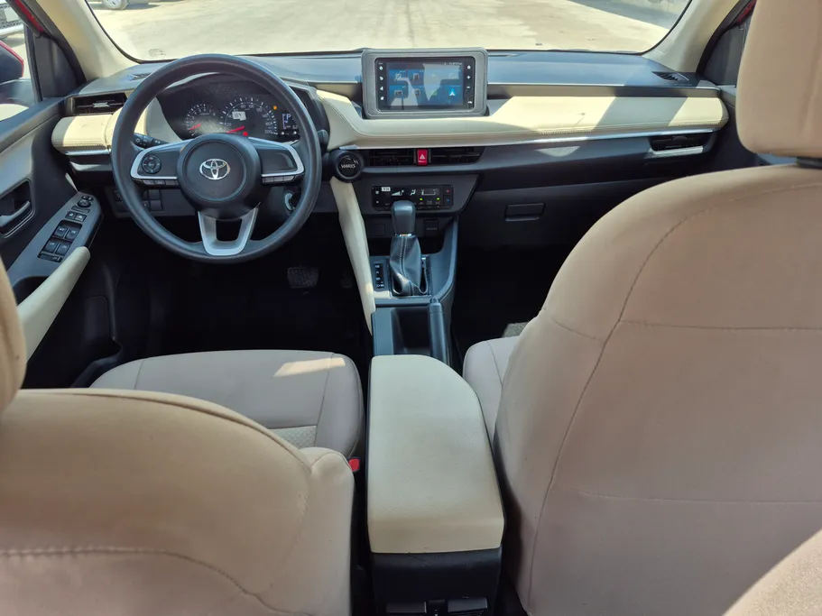 2024 Toyota Yaris  Y 