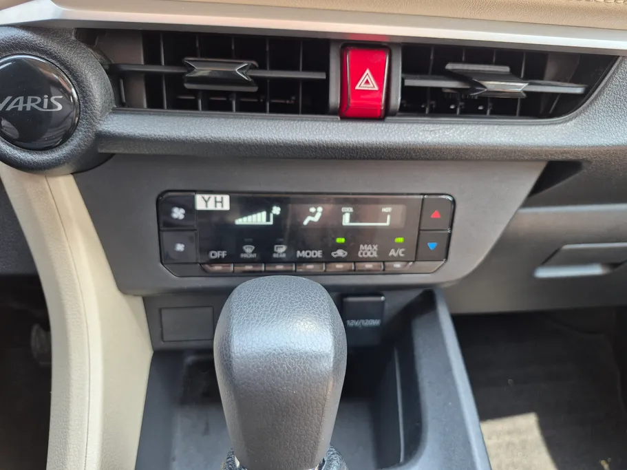 2024 Toyota Yaris  Y 