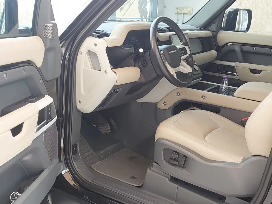 2024 Land Rover Defender P300 S 