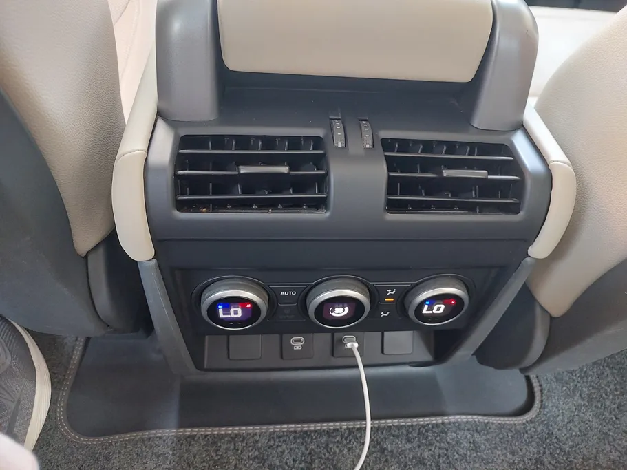 2024 Land Rover Defender P300 S 