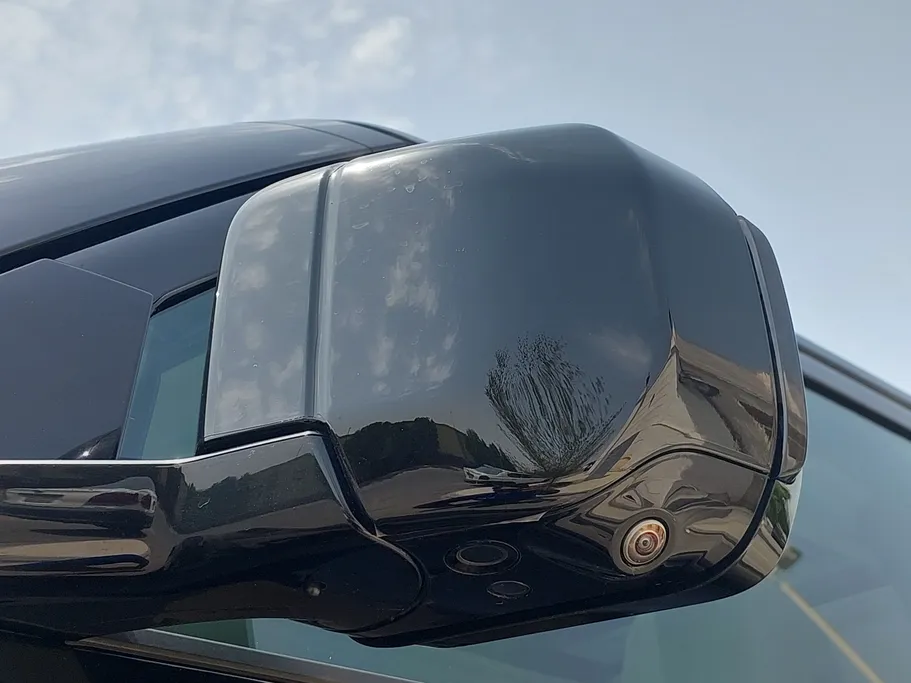 2024 Land Rover Defender P300 S 