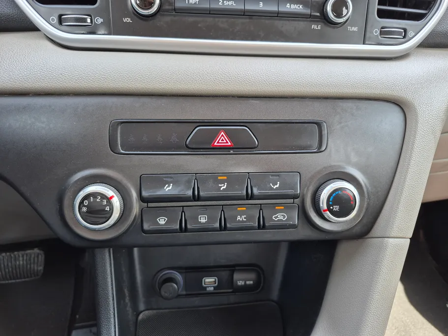 2022 Kia Sportage LX 