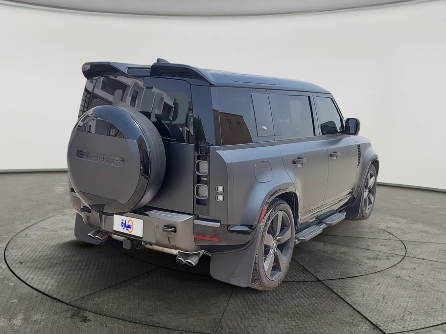 2024 Land Rover Defender P525 