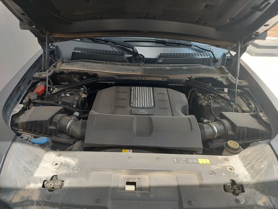 2024 Land Rover Defender P525 
