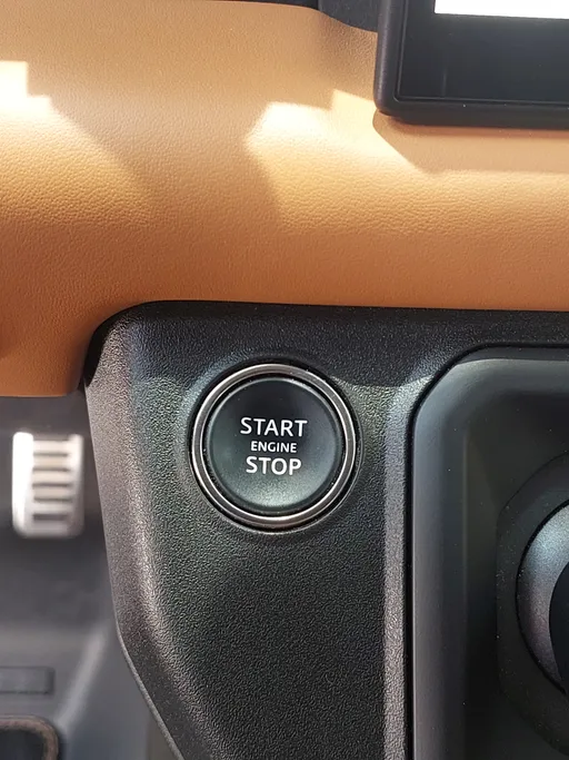 2024 Land Rover Defender P525 