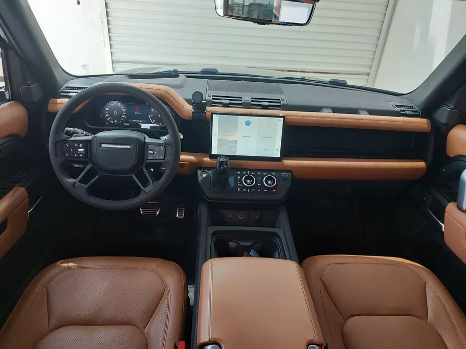 2024 Land Rover Defender P525 