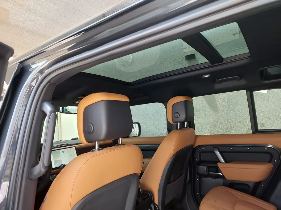 2024 Land Rover Defender P525 
