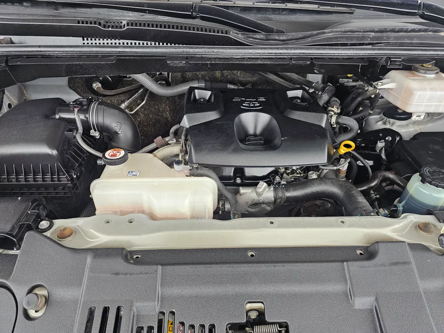 2023 Toyota Haice فان بضاعه 