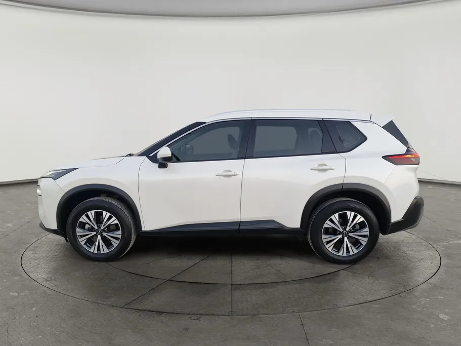 2023 Nissan Xtrail SV 