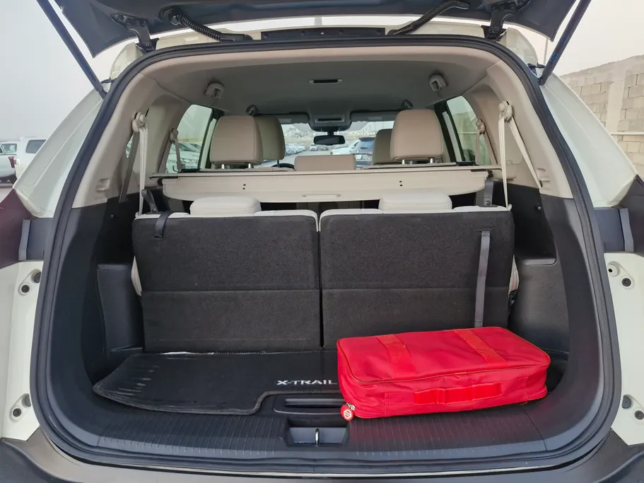 2023 Nissan Xtrail SV 