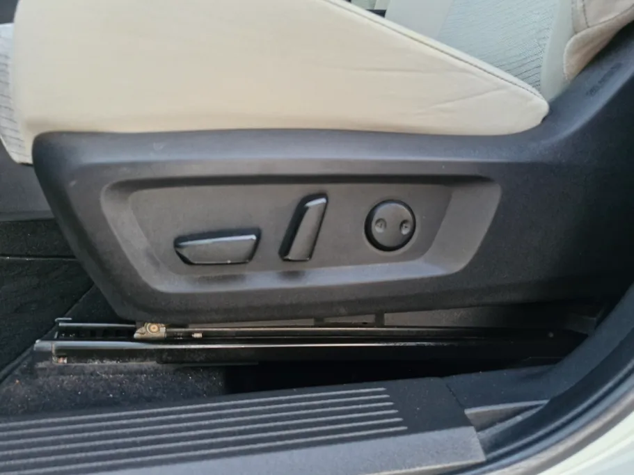 2023 Nissan Xtrail SV 