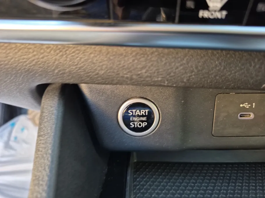 2023 Nissan Xtrail SV 