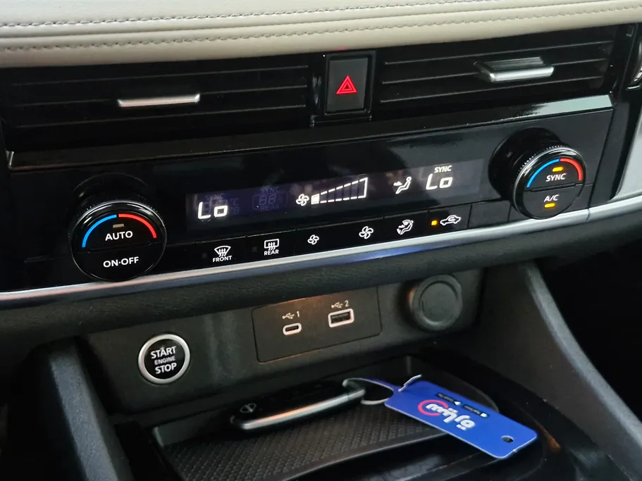2023 Nissan Xtrail SV 