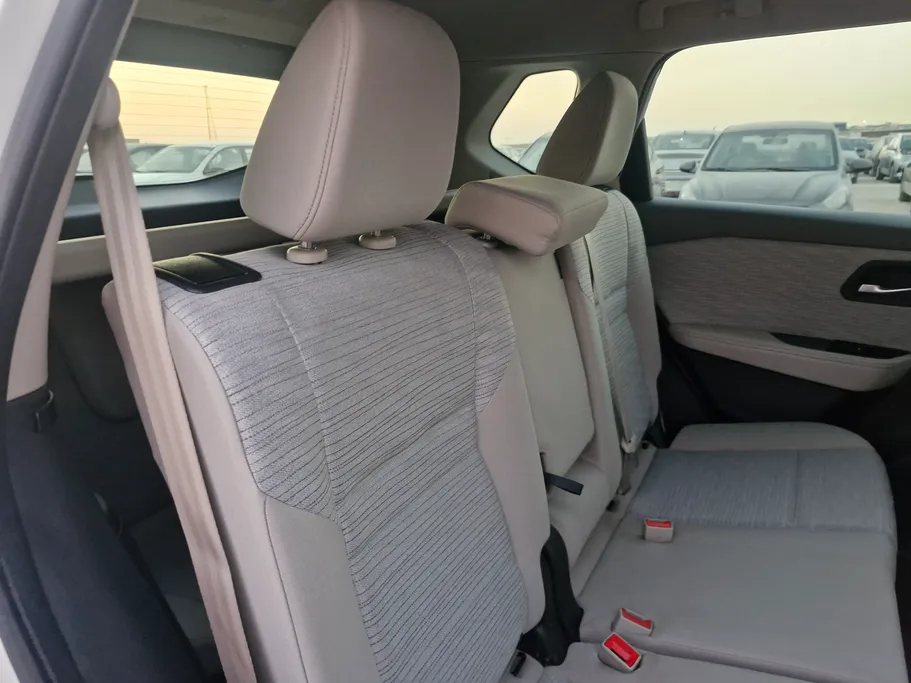 2023 Nissan Xtrail SV 