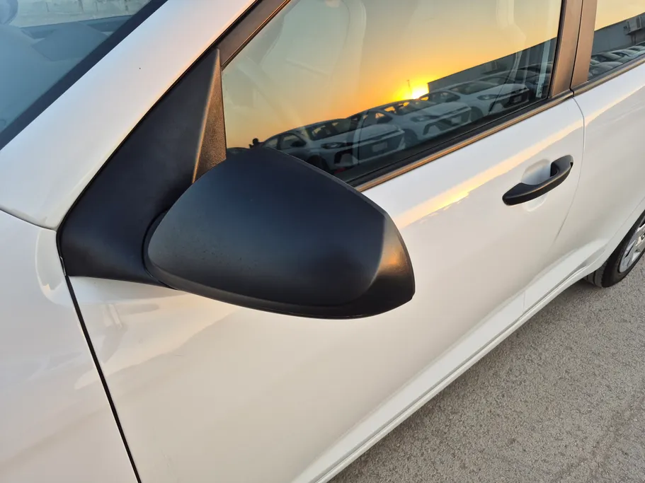 هيونداي Grand i10 فلييت 2024 