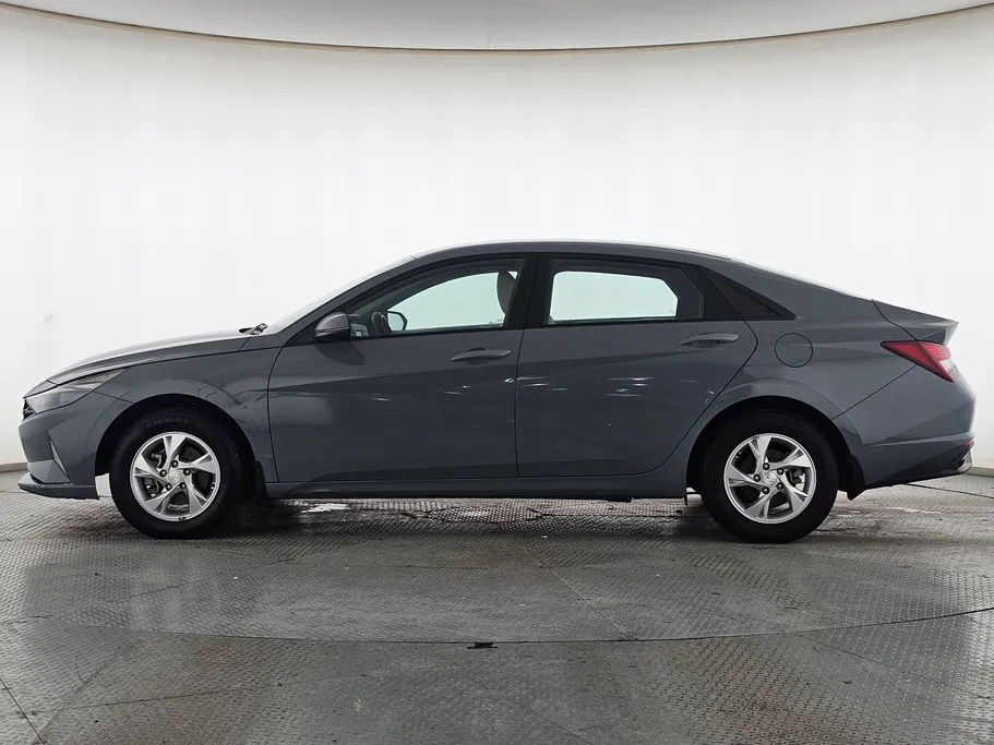 2022 Hyundai Elantra Fleet 