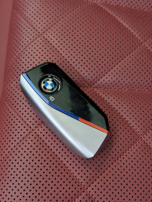 بي ام دبليو الفئة اكس 6 xDrive 40i 2025 