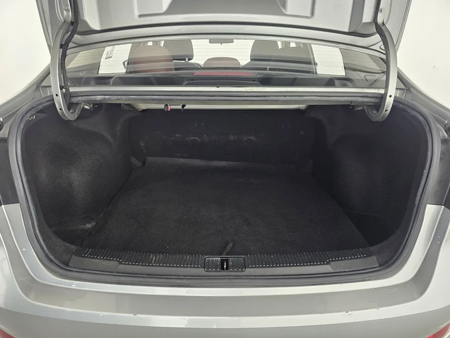 2022 MG 5 STD 