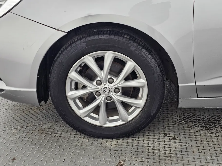 2022 MG 5 STD 