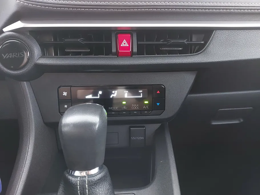 2023 Toyota Yaris  Y 