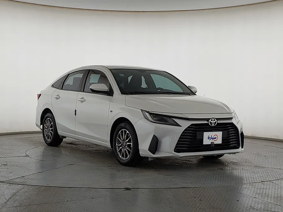 2023 Toyota Yaris  Y 